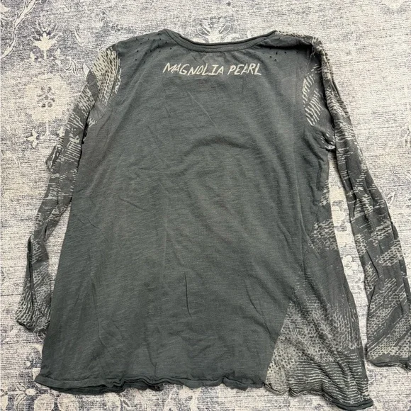 Magnolia Pearl Freedom of Conscience Long Sleeve - Picture 5 of 5